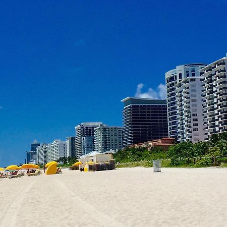Ocean Front Resort Studio マイアミビーチ 部屋 写真