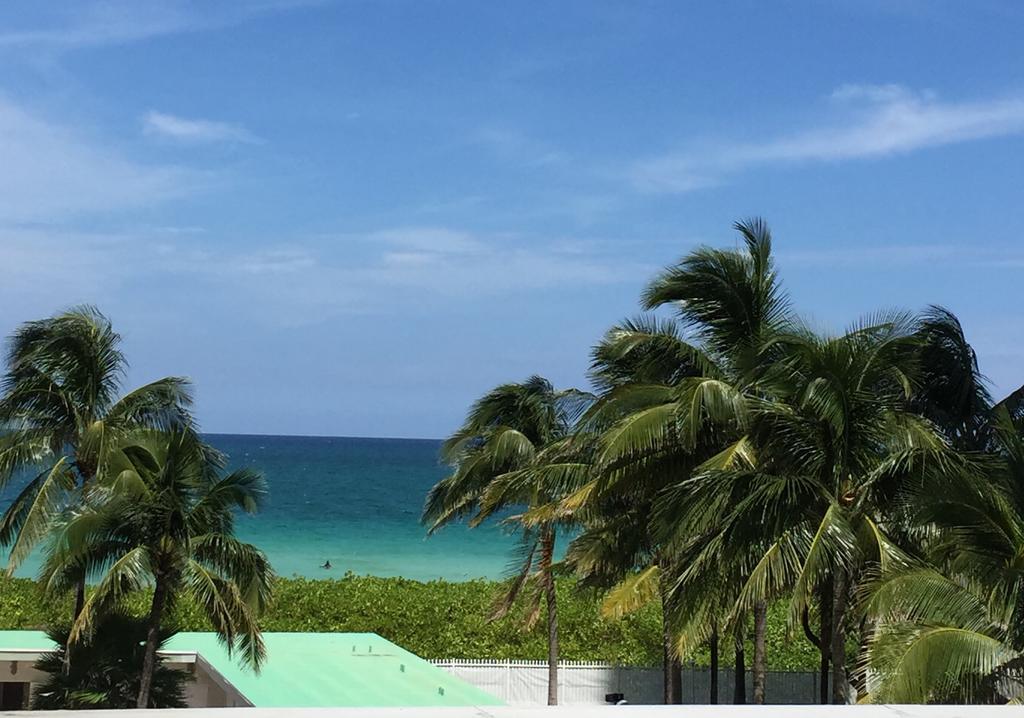 Ocean Front Resort Studio マイアミビーチ 部屋 写真