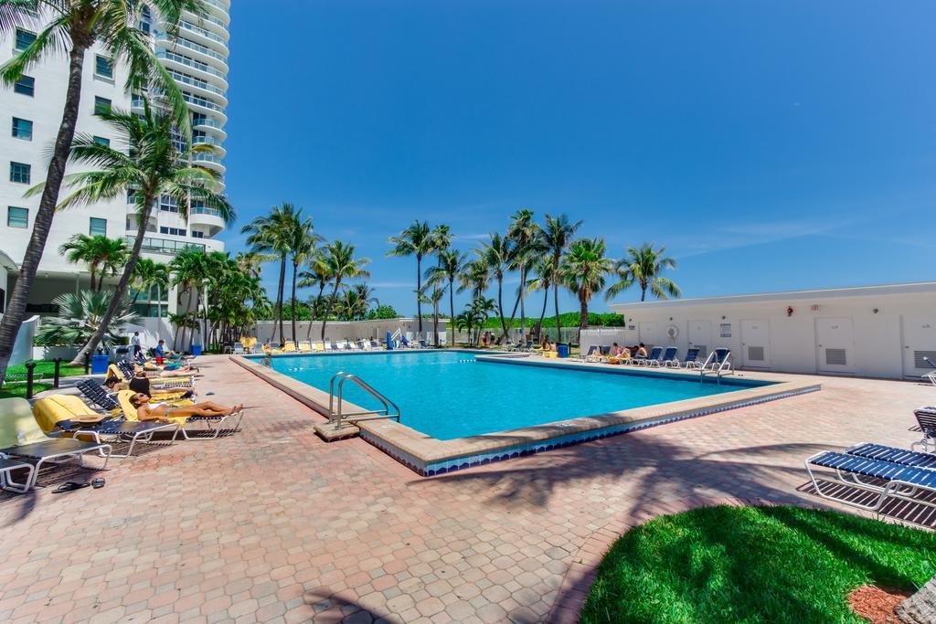 Ocean Front Resort Studio マイアミビーチ エクステリア 写真